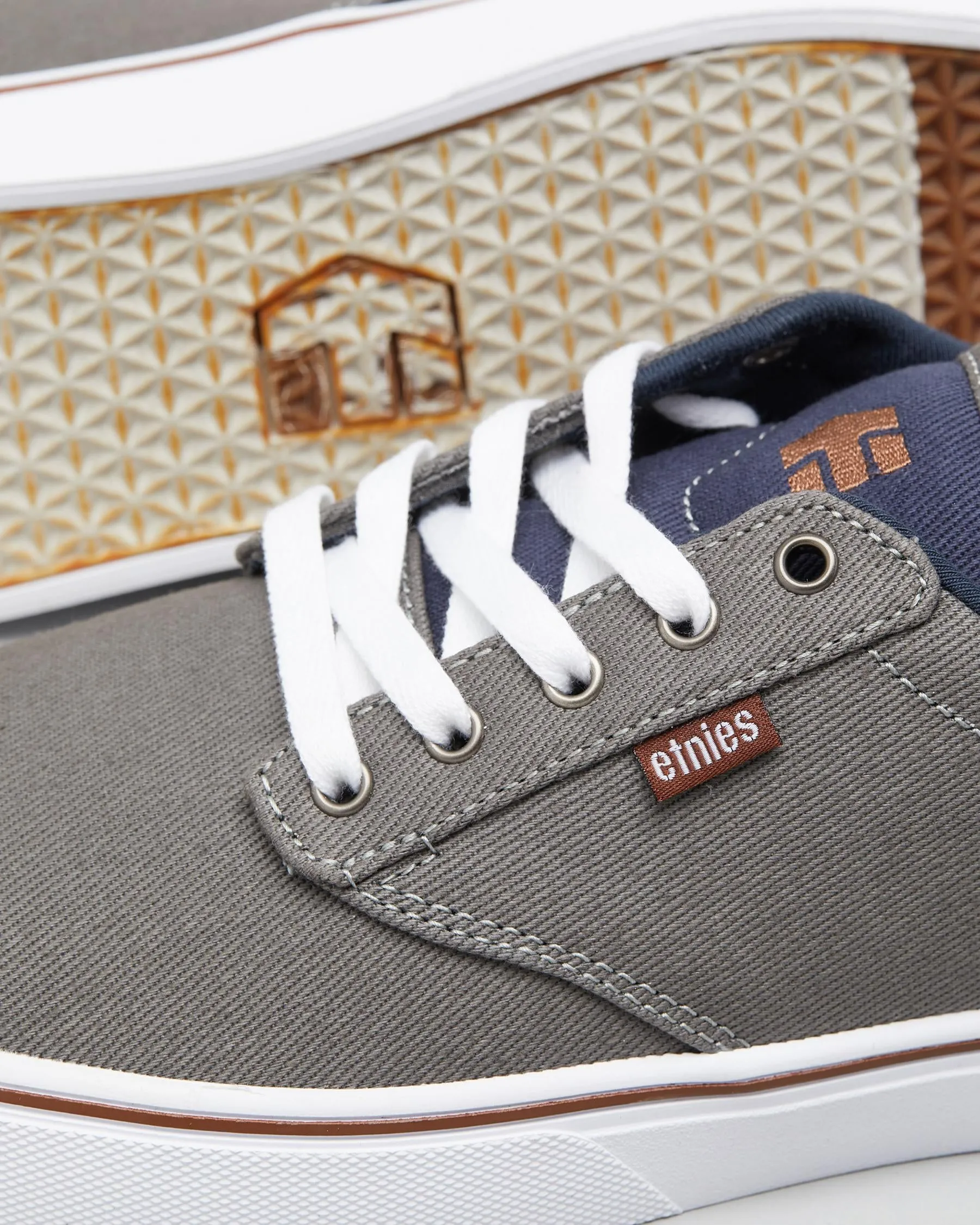 etnies FUERTE - Grey/Navy/White