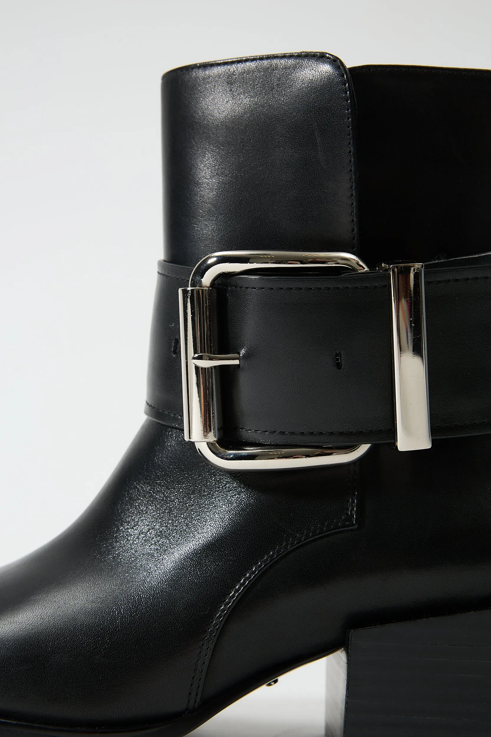Hygea Black