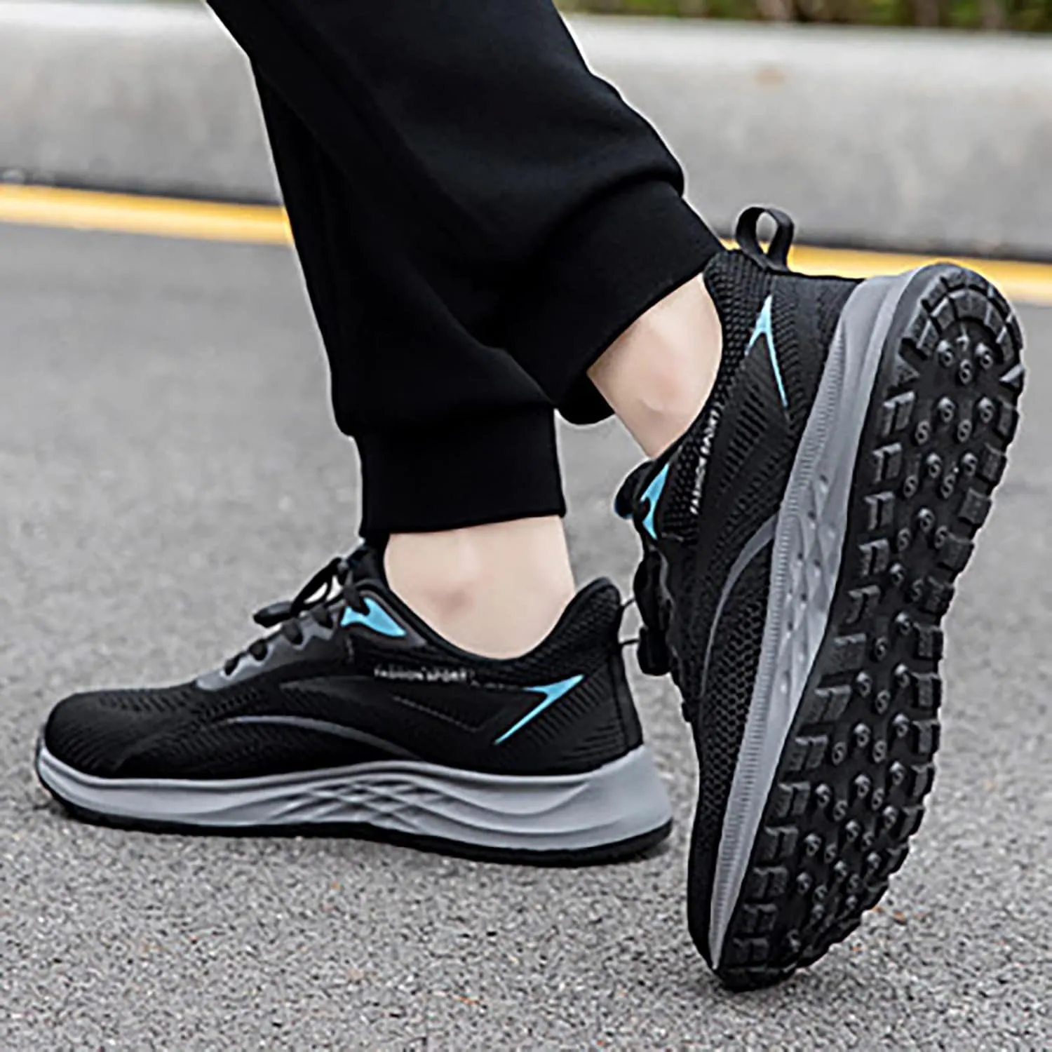 Men's Non Slip Running Shoes Ultra Light Breathable Casual Walking Shoes Fashion Sneakers Mesh Workout Sports Sneaker with Soft Sole Summer and Spring Hiking Footwear