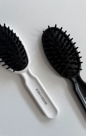 The best Beach Brush-mom's secret- black -white